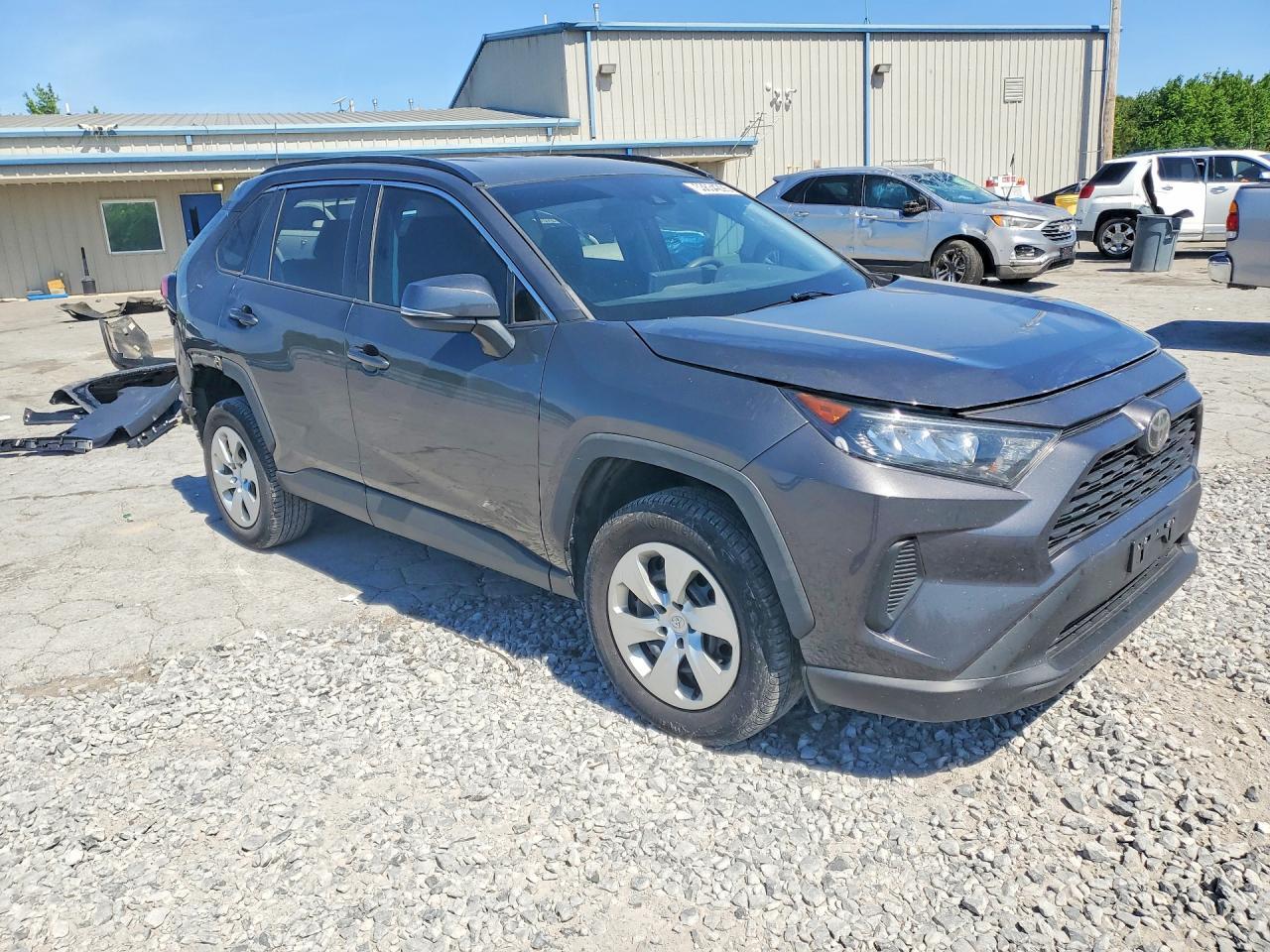 2019 Toyota Rav4 Le - Image 4