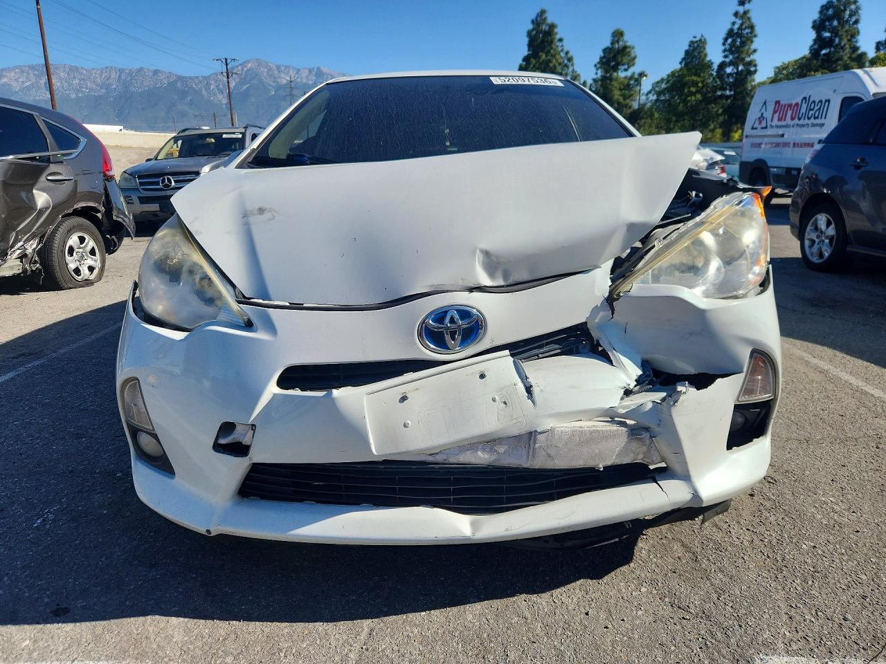 2014 Toyota Prius C Four - Фото 5