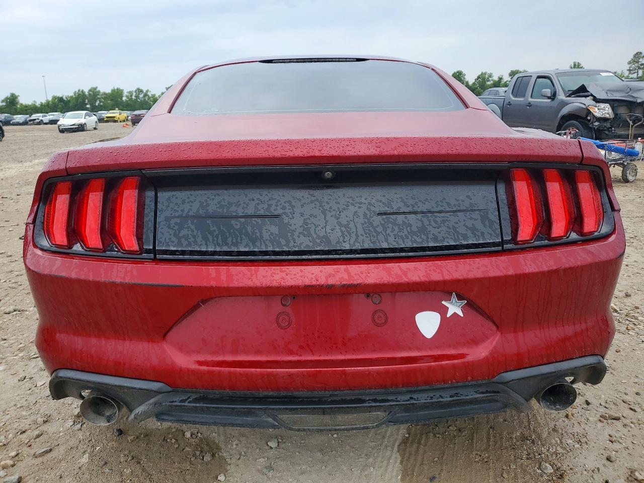 2018 Ford Mustang - Фото 6