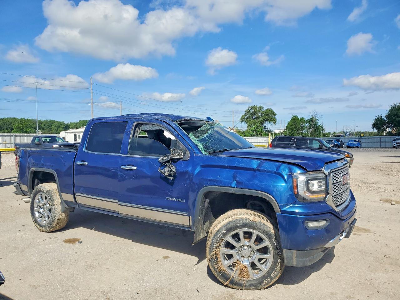 2016 GMC Sierra K1500 Denali - Image 4