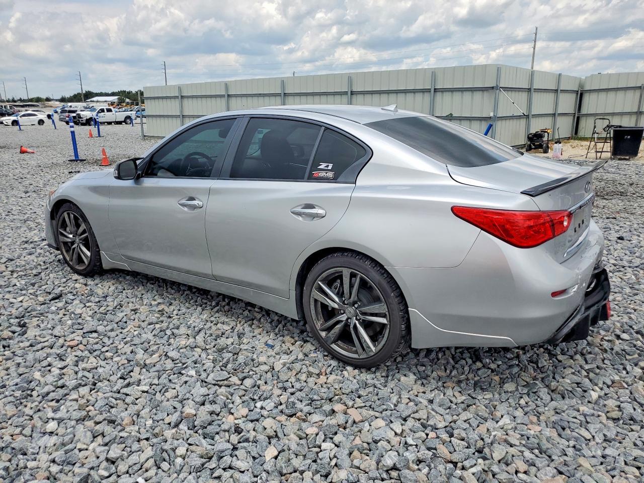 2016 Infiniti Q50 Sport - Image 2