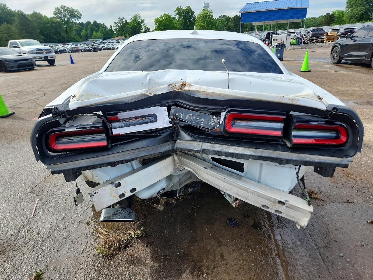 2022 Dodge Challenger R - Image 6