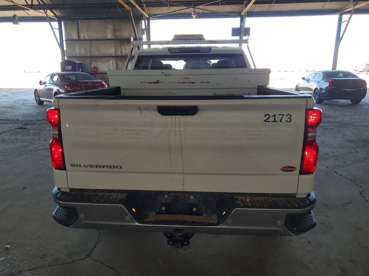 2020 Chevrolet Silverado C1500 - Фото 6