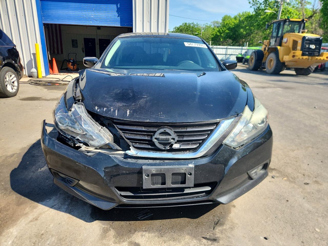 2017 Nissan Altima 2.5 Sr - Image 5