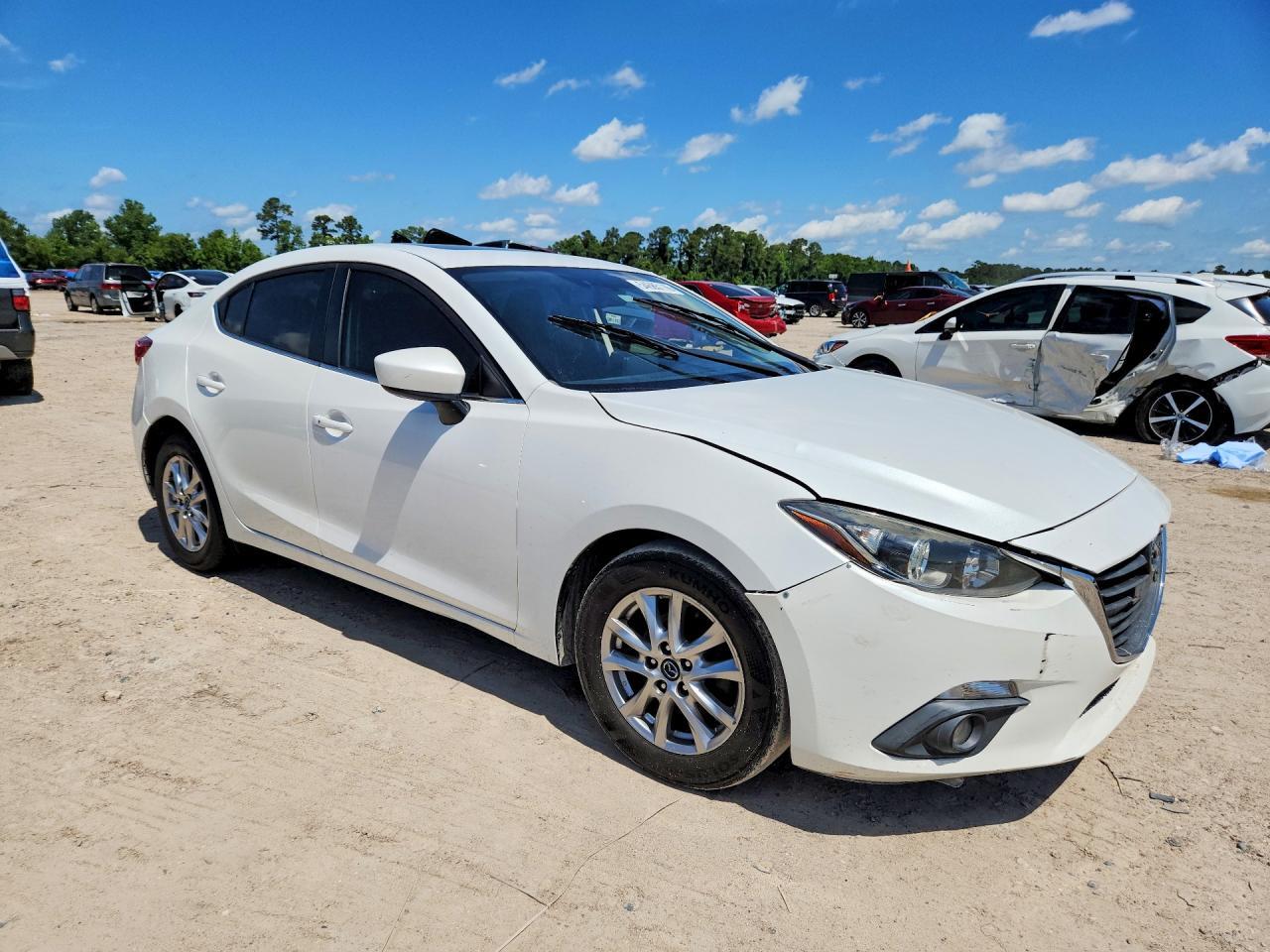 2016 Mazda 3 Touring - Image 4