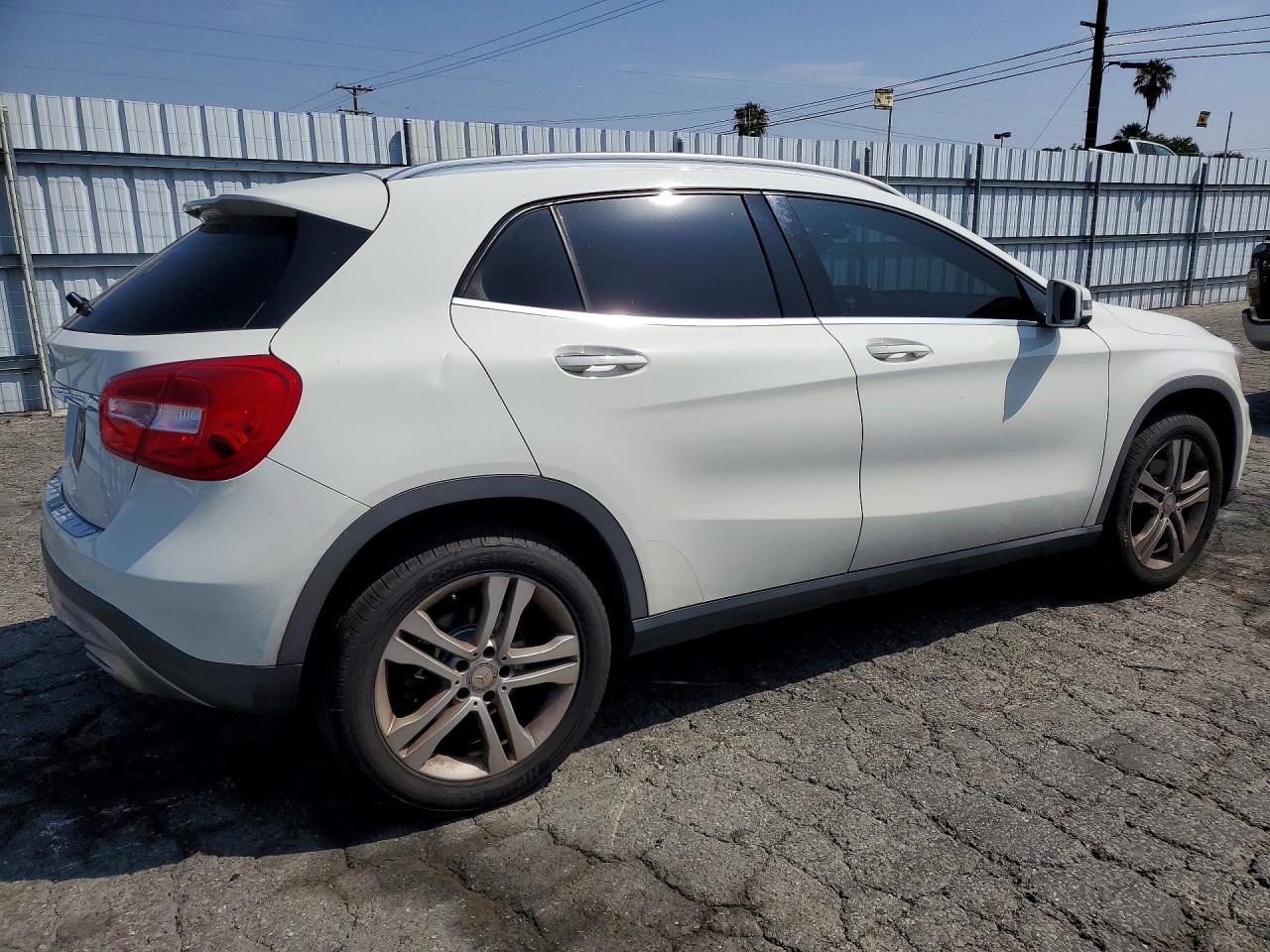 2017 Mercedes-Benz Gla 250 - Фото 3
