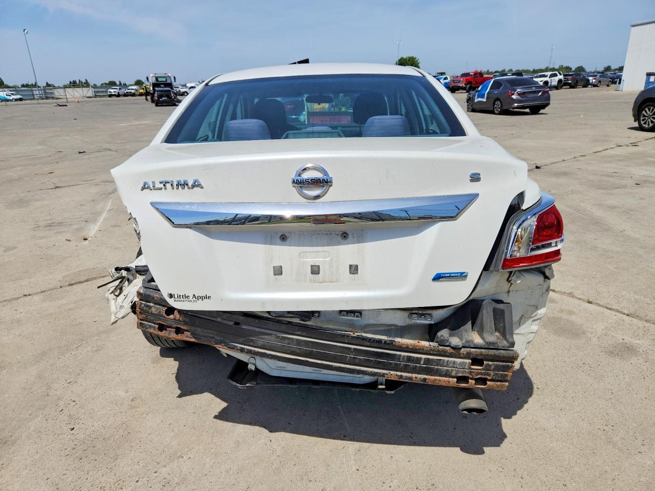 2014 Nissan Altima 2.5 S - Image 6