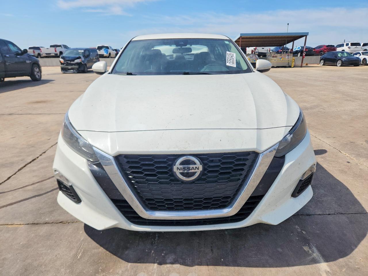 2022 Nissan Altima S - Image 5