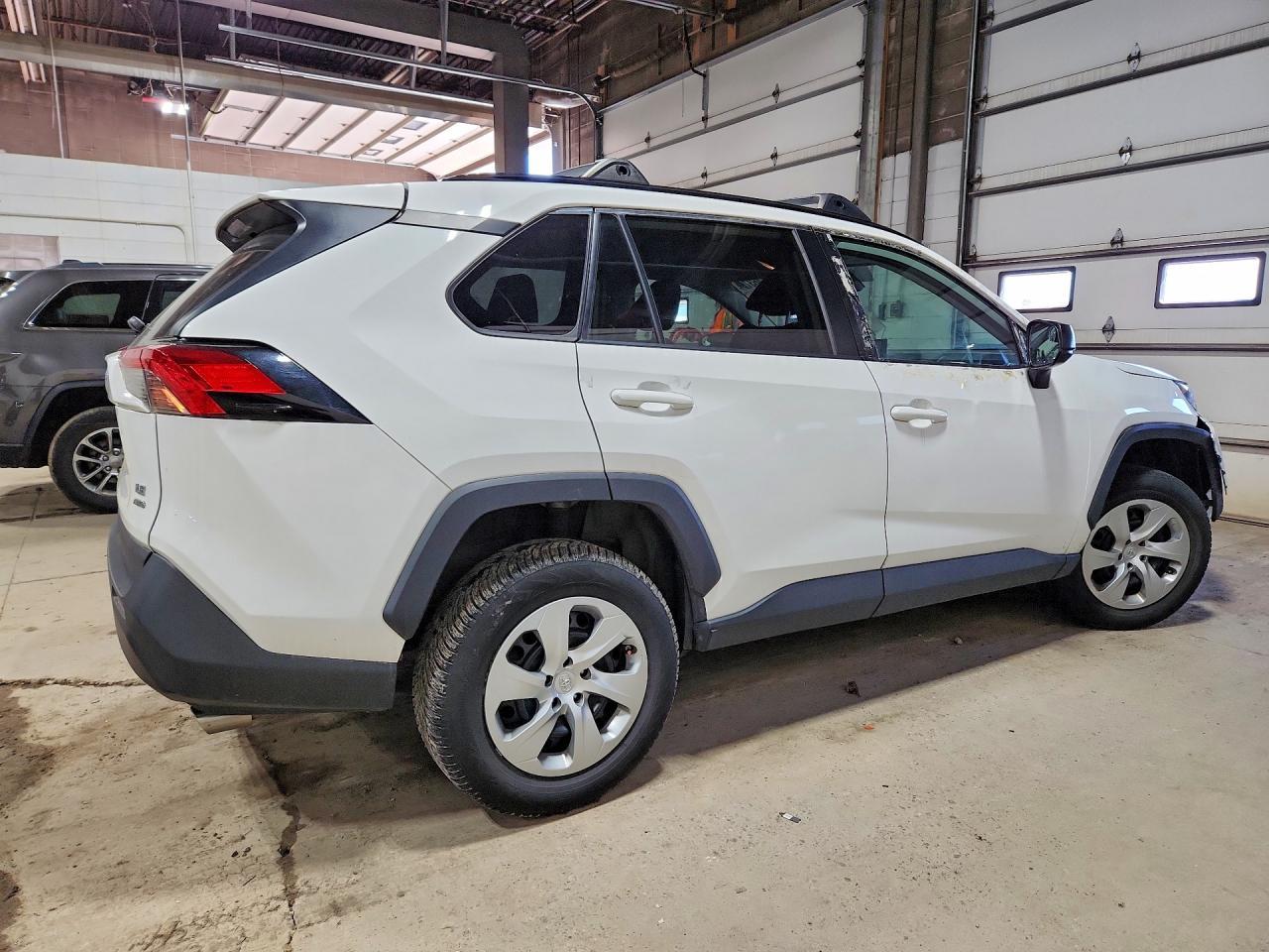 2019 Toyota Rav4 Le - Фото 3