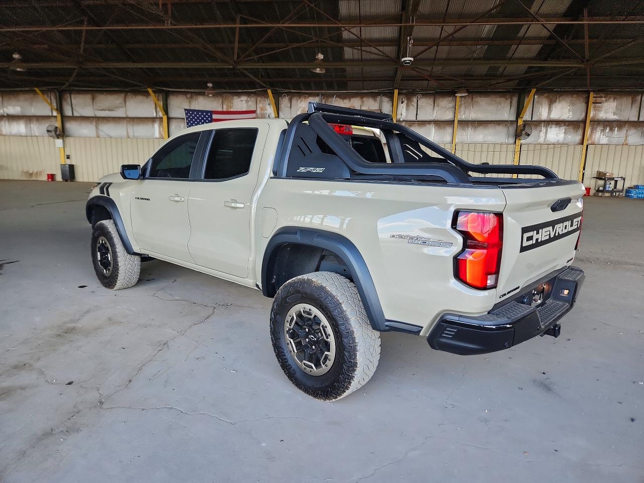 2023 Chevrolet Colorado Zr2 - Image 2