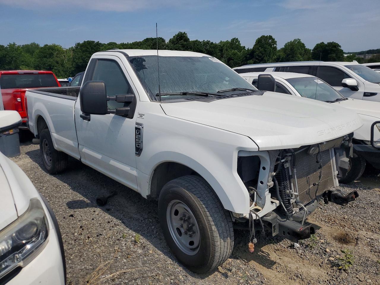2022 Ford F250 Super Duty - Фото 4