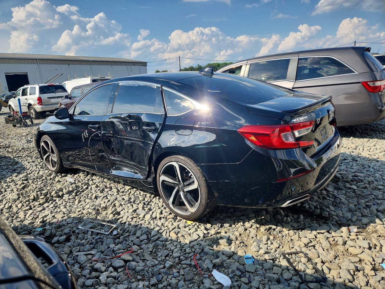 2020 Honda Accord Sport - Image 2