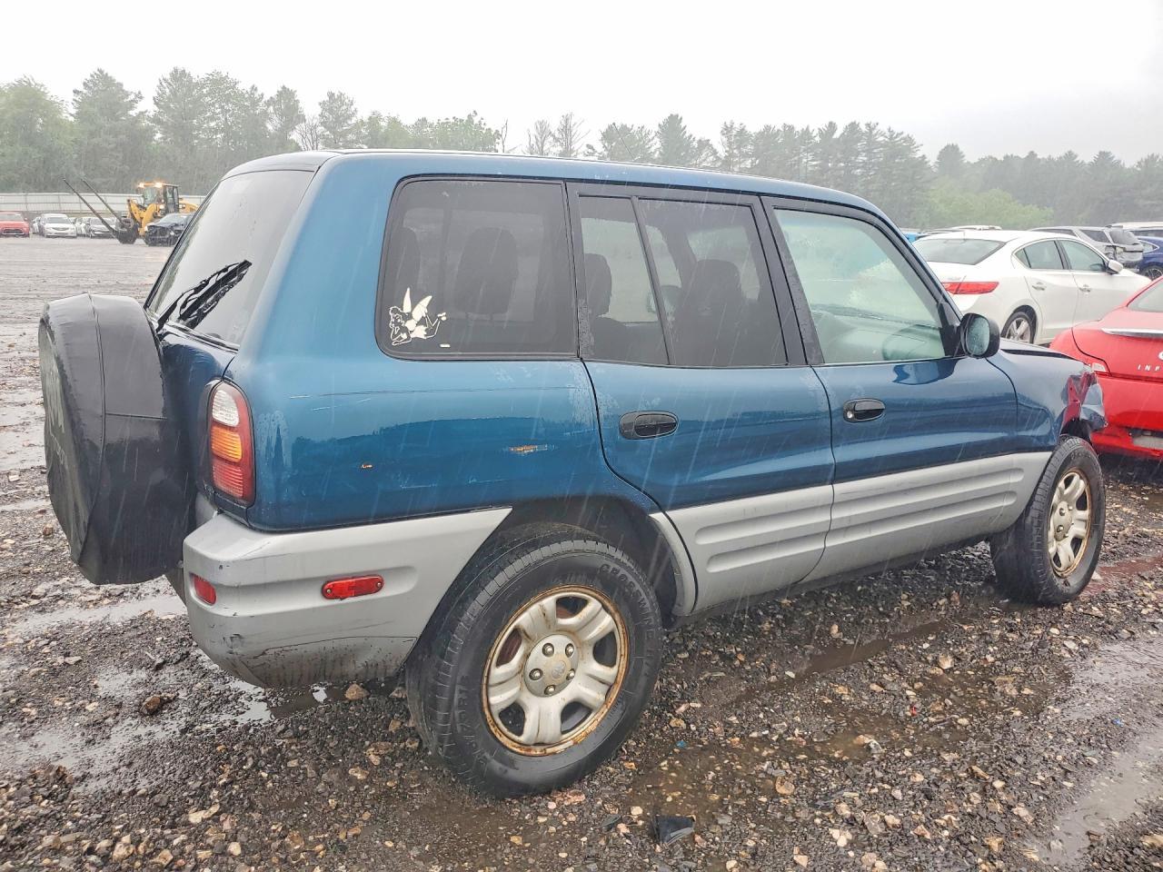 2000 Toyota Rav4 Base - Image 3