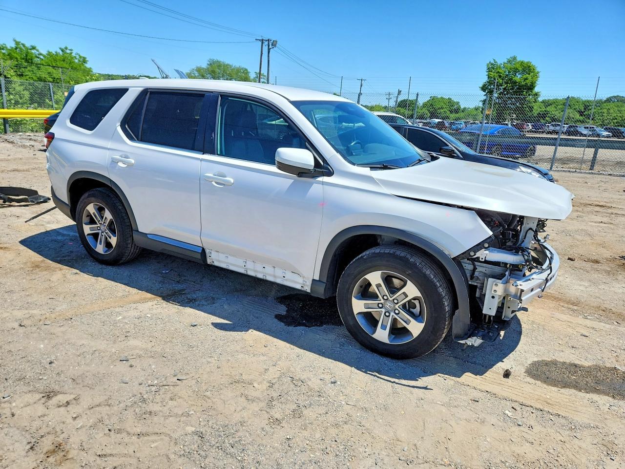 2025 Honda Pilot Exl - Image 4
