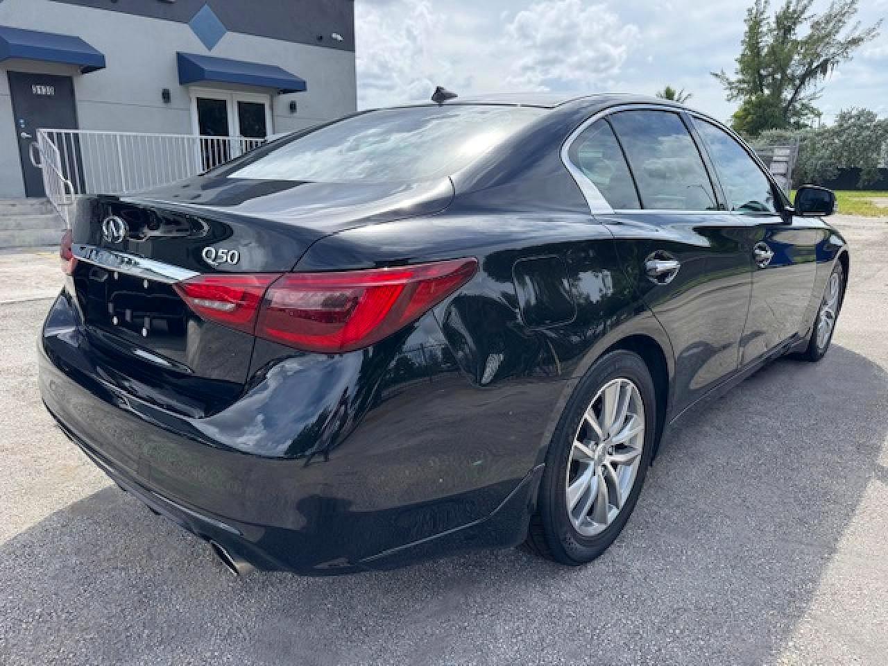 2021 Infiniti Q50 Pure - Фото 3