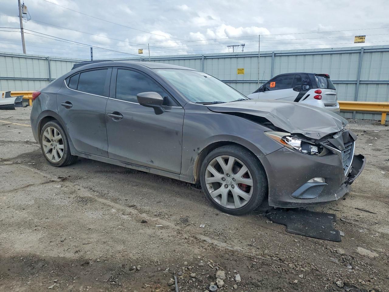2014 Mazda 3 Touring - Image 4