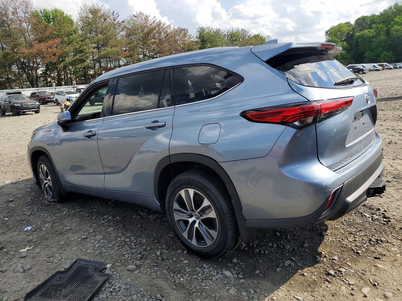 2022 Toyota Highlander Xle - Фото 2