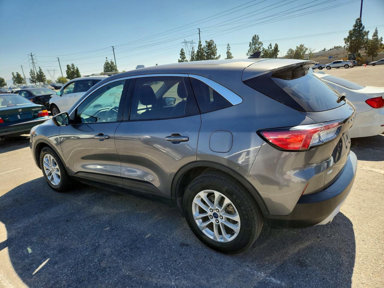 2022 Ford Escape Hybrid Se - Фото 2