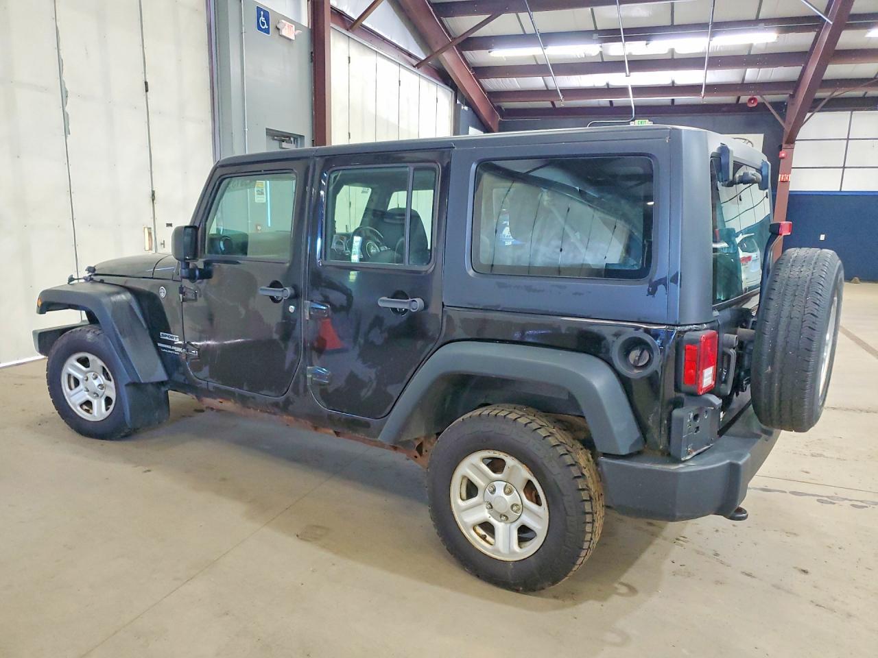 2018 Jeep Wrangler Unlimited Sport - Фото 2