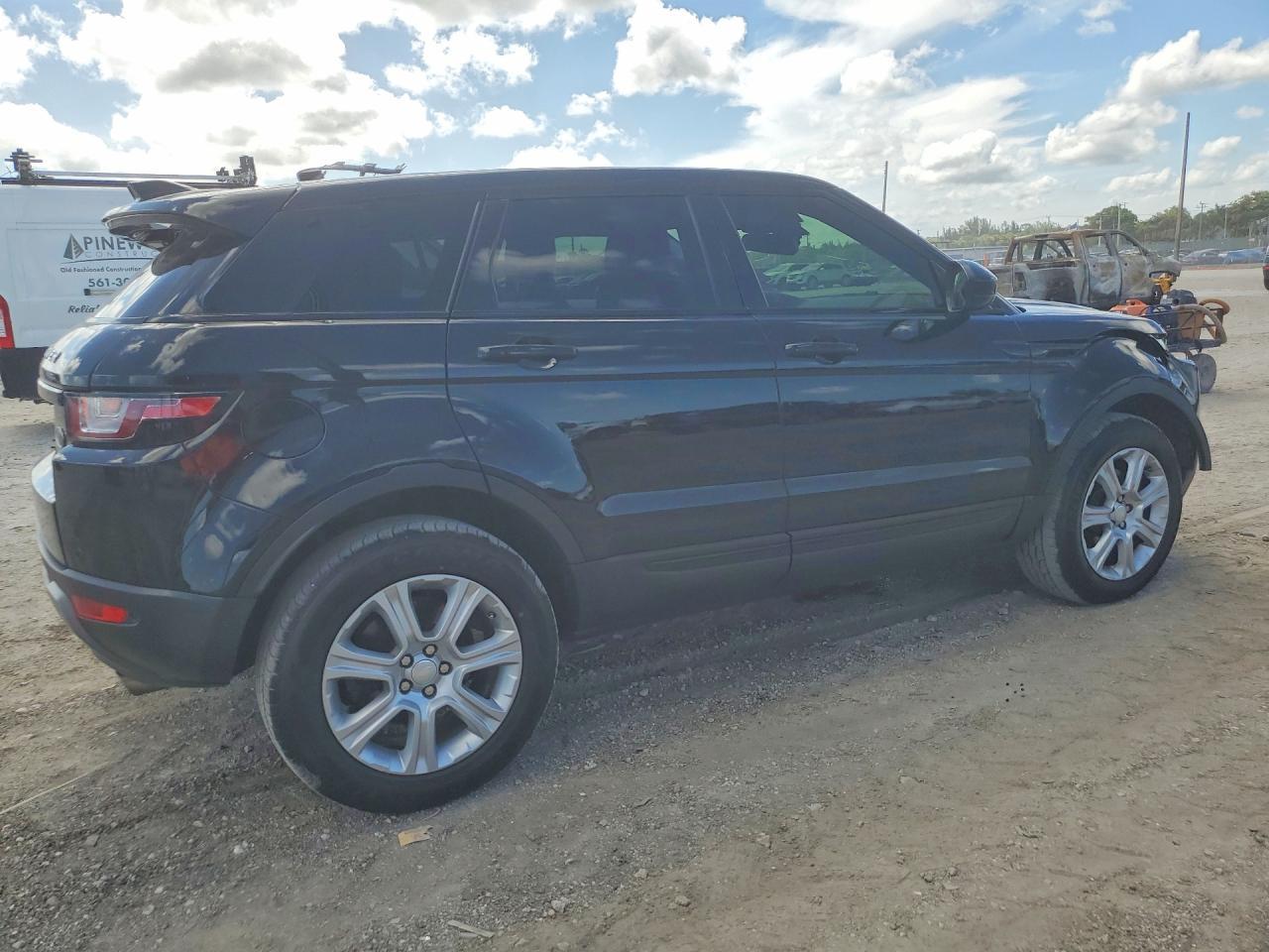 2019 Land Rover Range Rover Evoque Se - Image 3