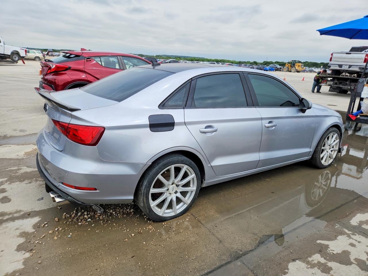 2015 Audi A3 Premium - Фото 3
