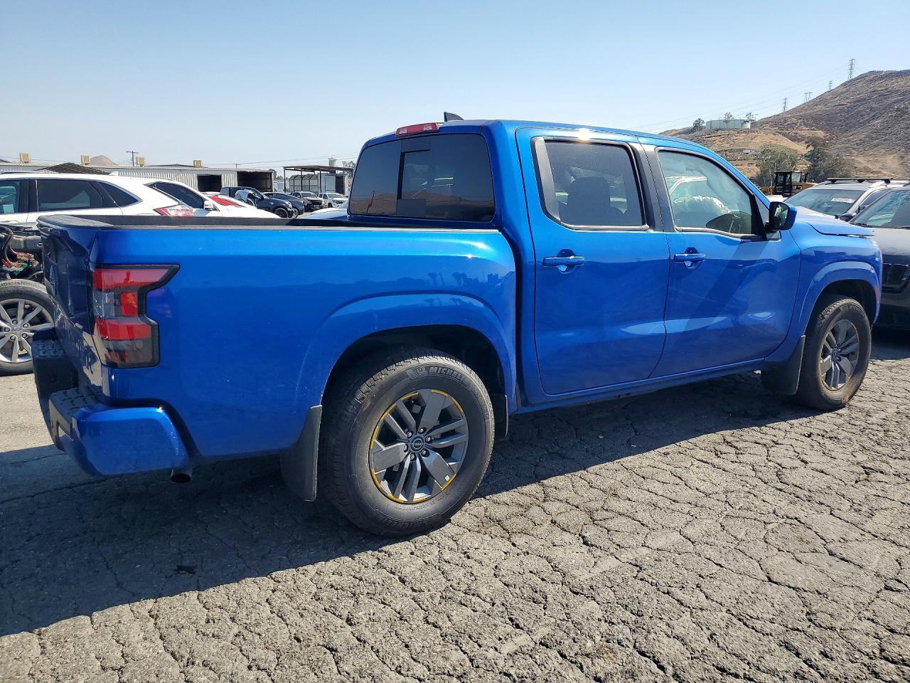 2026 Nissan Frontier Sv - Image 3