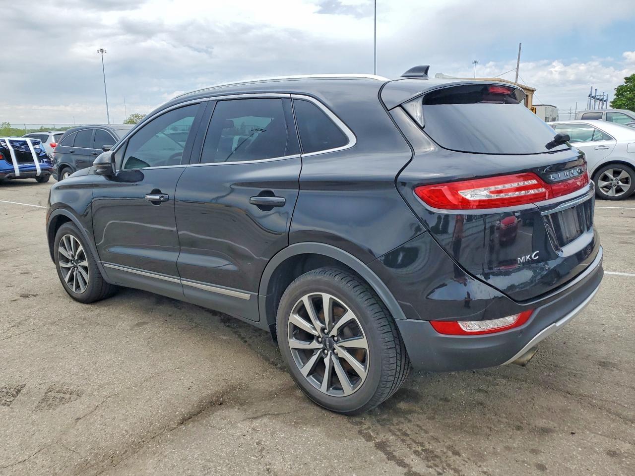 2019 Lincoln Mkc Reserve - Image 2