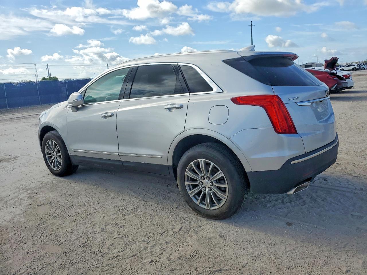 2019 Cadillac Xt5 Luxury - Фото 2