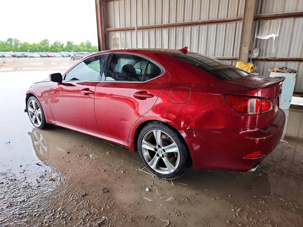 2011 Lexus Is 350 - Image 2
