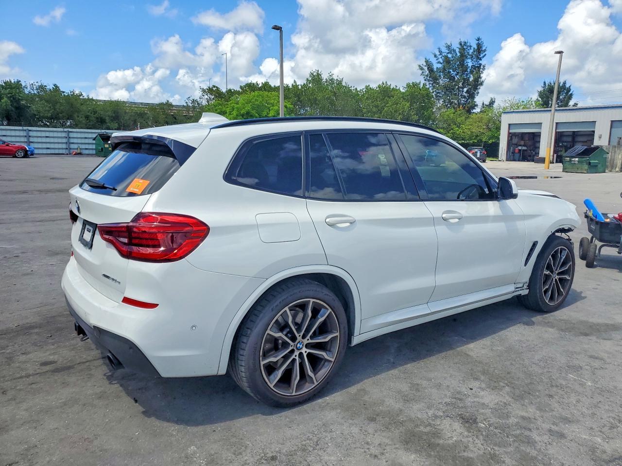 2021 BMW X3 M - Фото 3