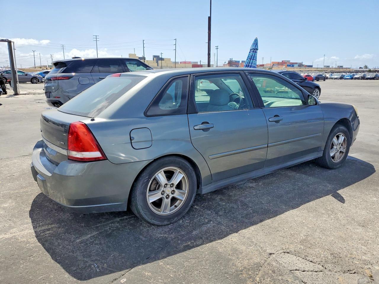2005 Chevrolet Malibu Maxx Ls - Image 3