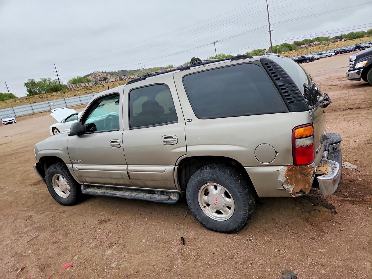 2002 GMC Yukon - Фото 2