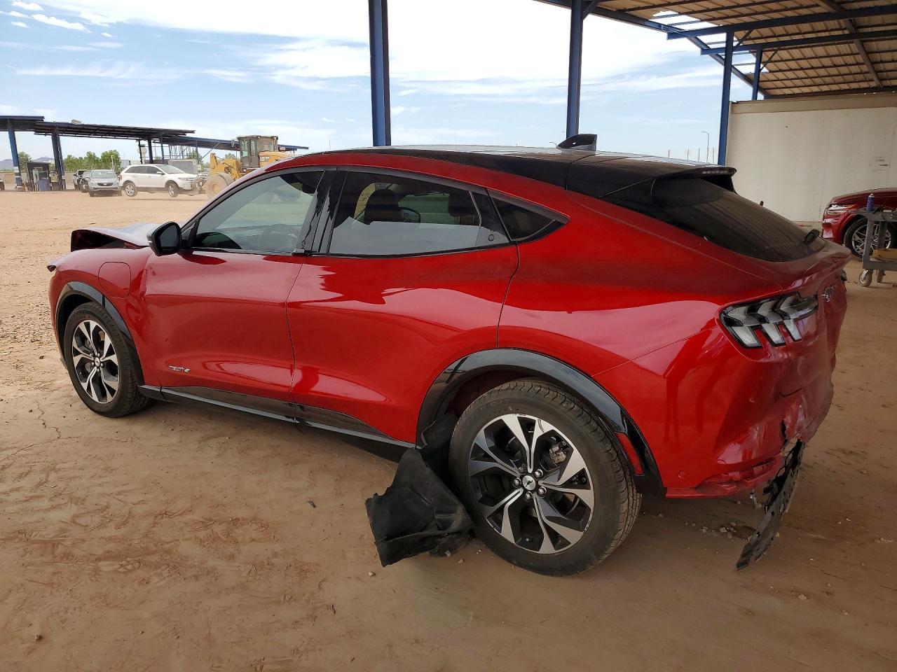 2023 Ford Mustang Mach-E Premium - Фото 2
