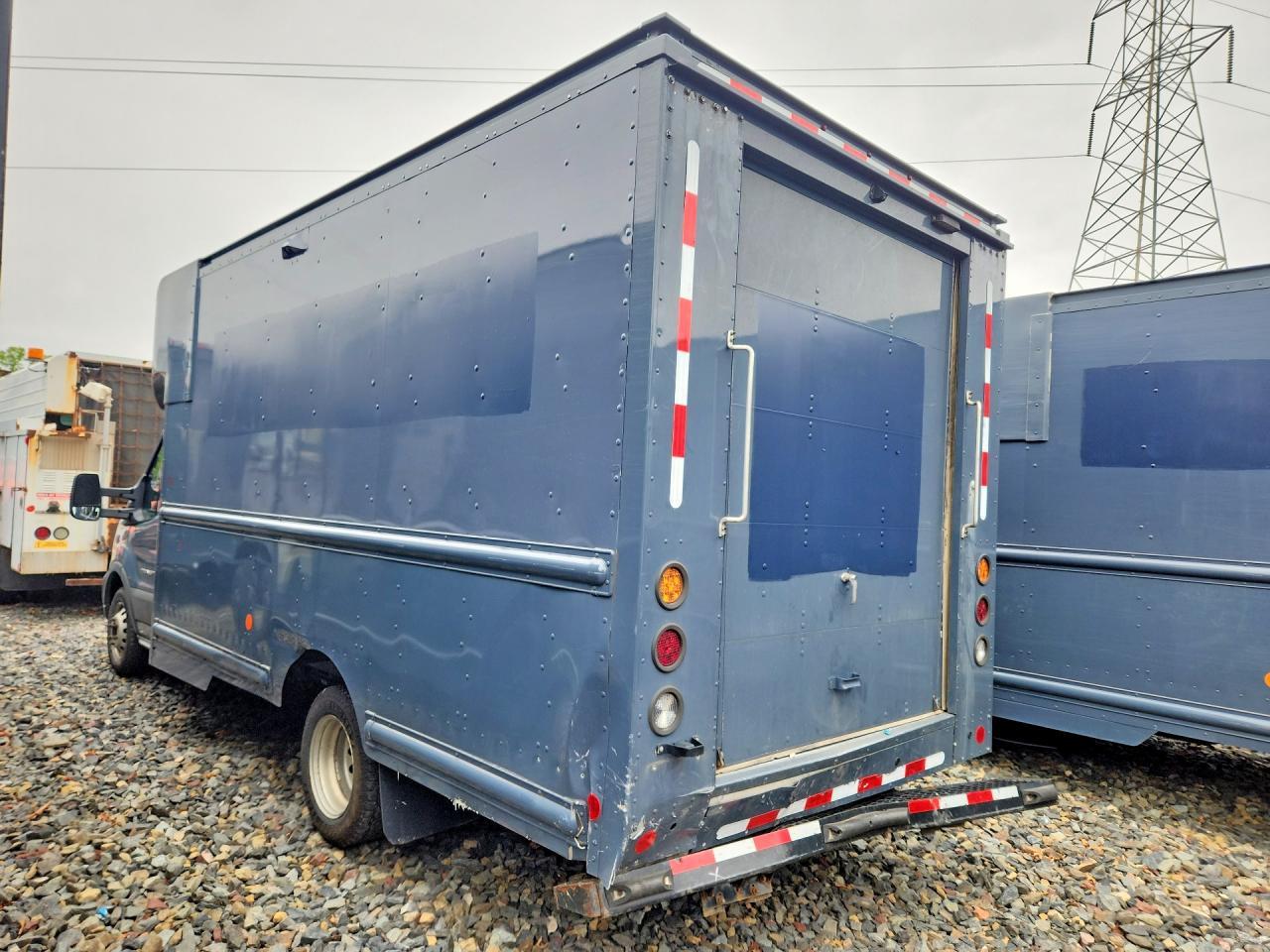 2021 Ford Transit Step Van - Фото 2