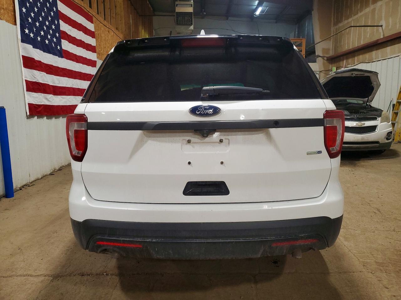 2017 Ford Explorer Police Interceptor - Фото 6
