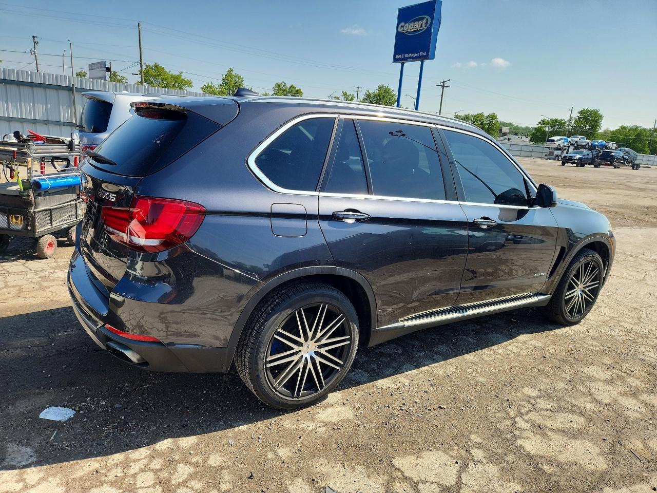 2015 BMW X5 xDrive50I - Image 3
