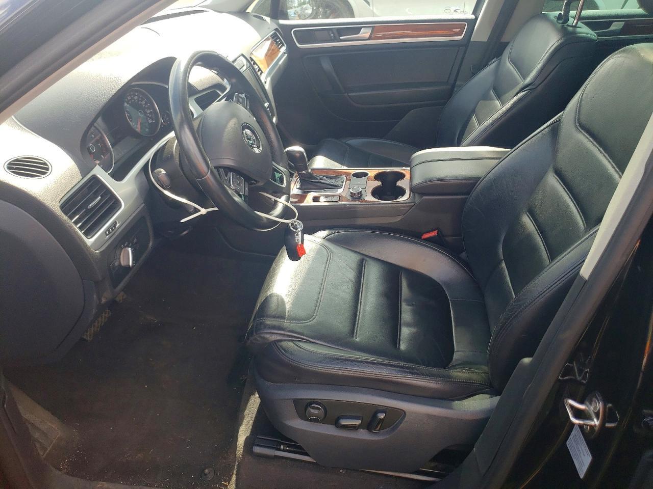 2011 Volkswagen Touareg V6 - Фото 7