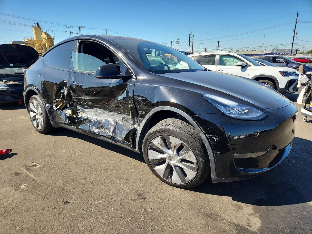 2023 Tesla Model Y - Image 4