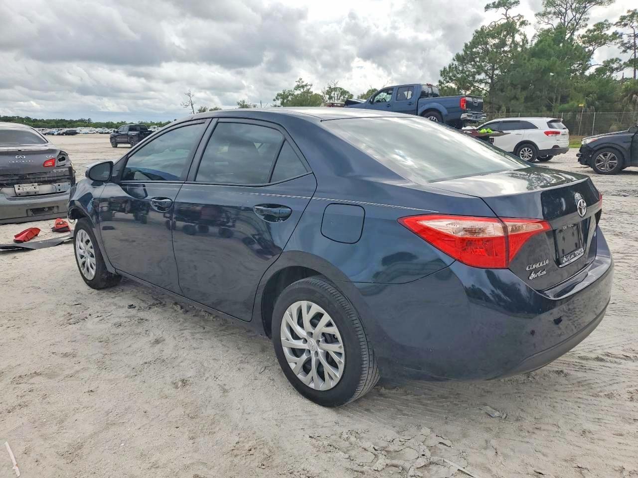 2019 Toyota Corolla Le - Image 2