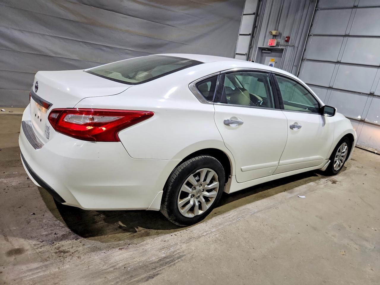 2017 Nissan Altima 2.5 S - Фото 3