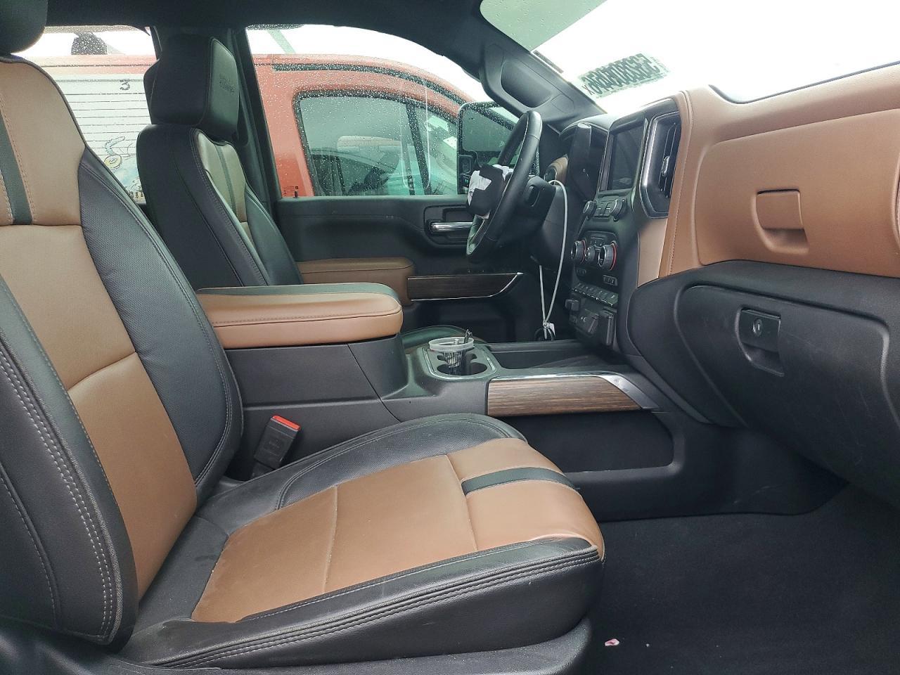 2023 Chevrolet Silverado K3500 High Country - Фото 5