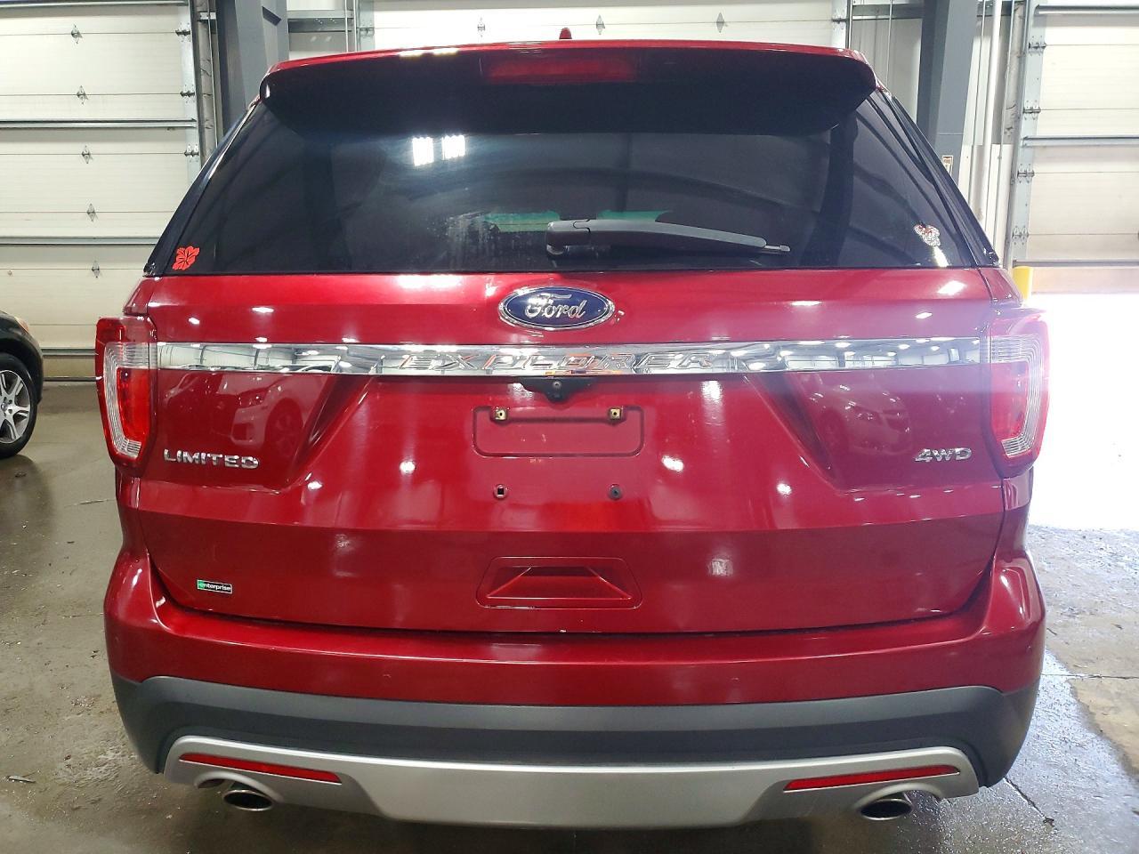 2016 Ford Explorer Limited - Image 6