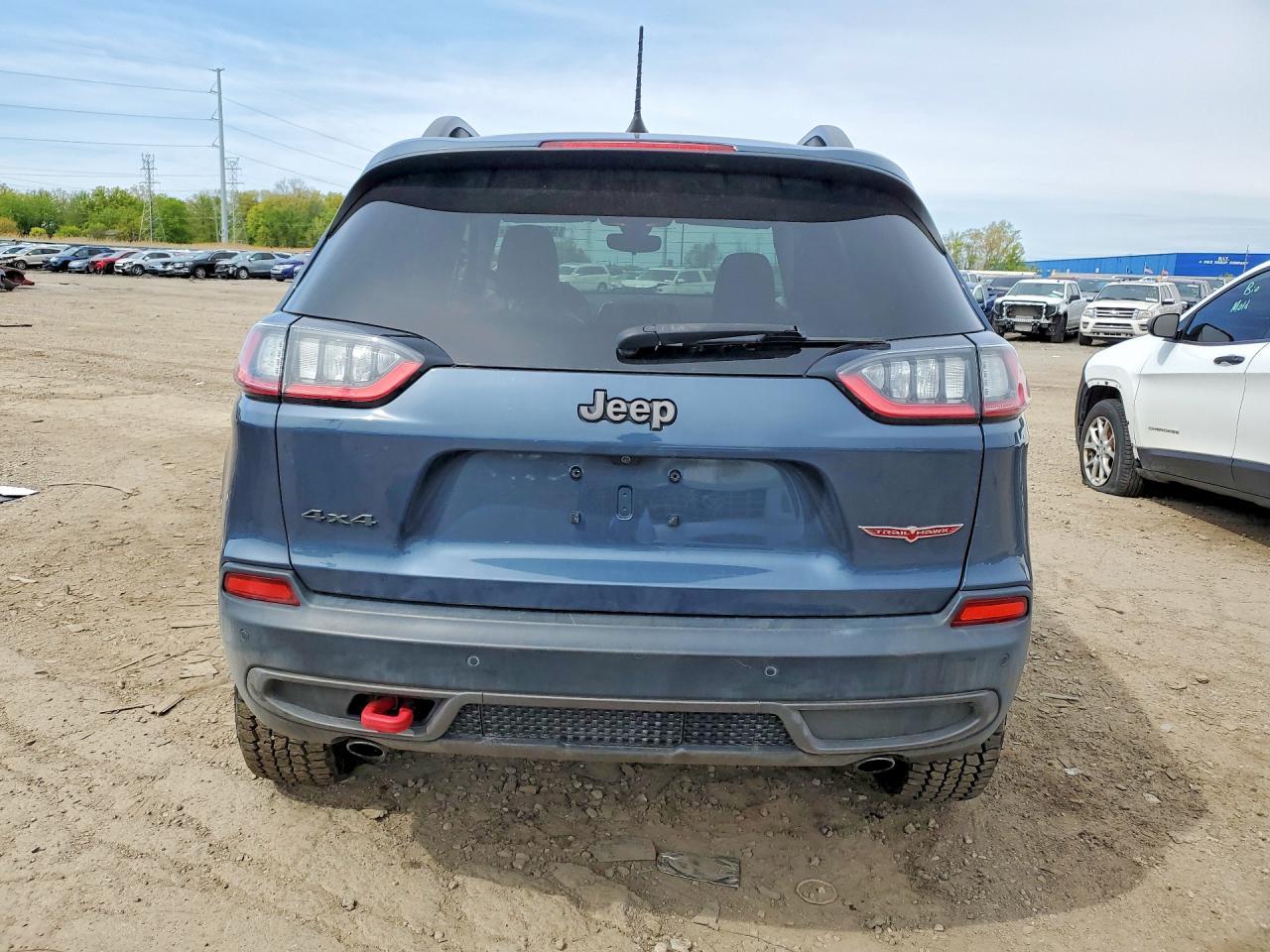 2019 Jeep Cherokee Trailhawk - Image 6
