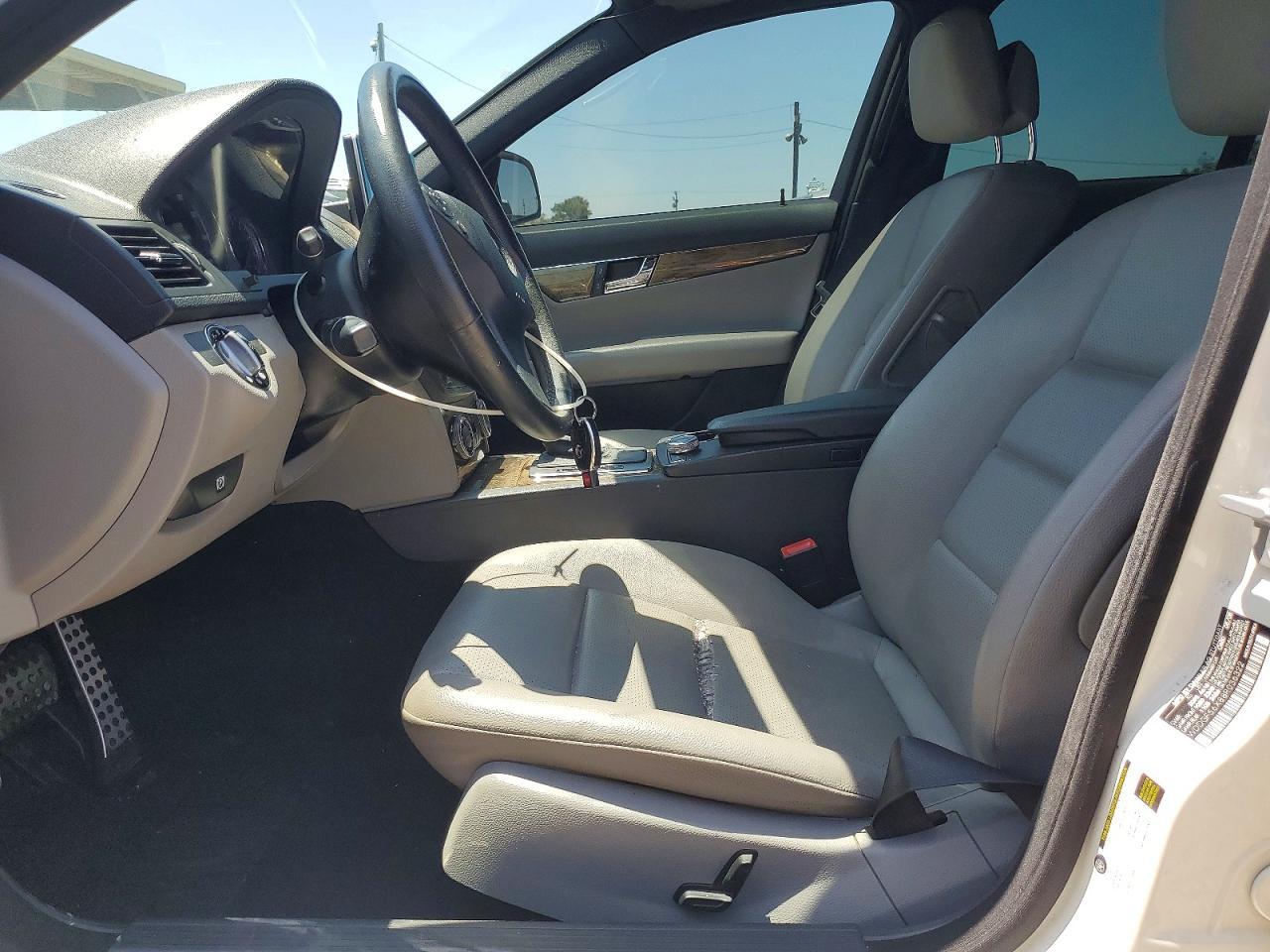 2008 Mercedes-Benz C 350 - Image 7