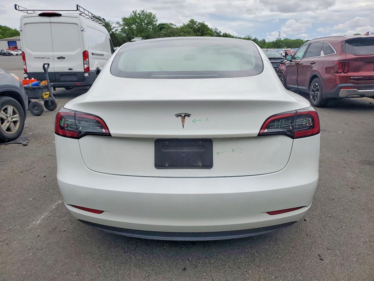 2023 Tesla Model 3 - Фото 6