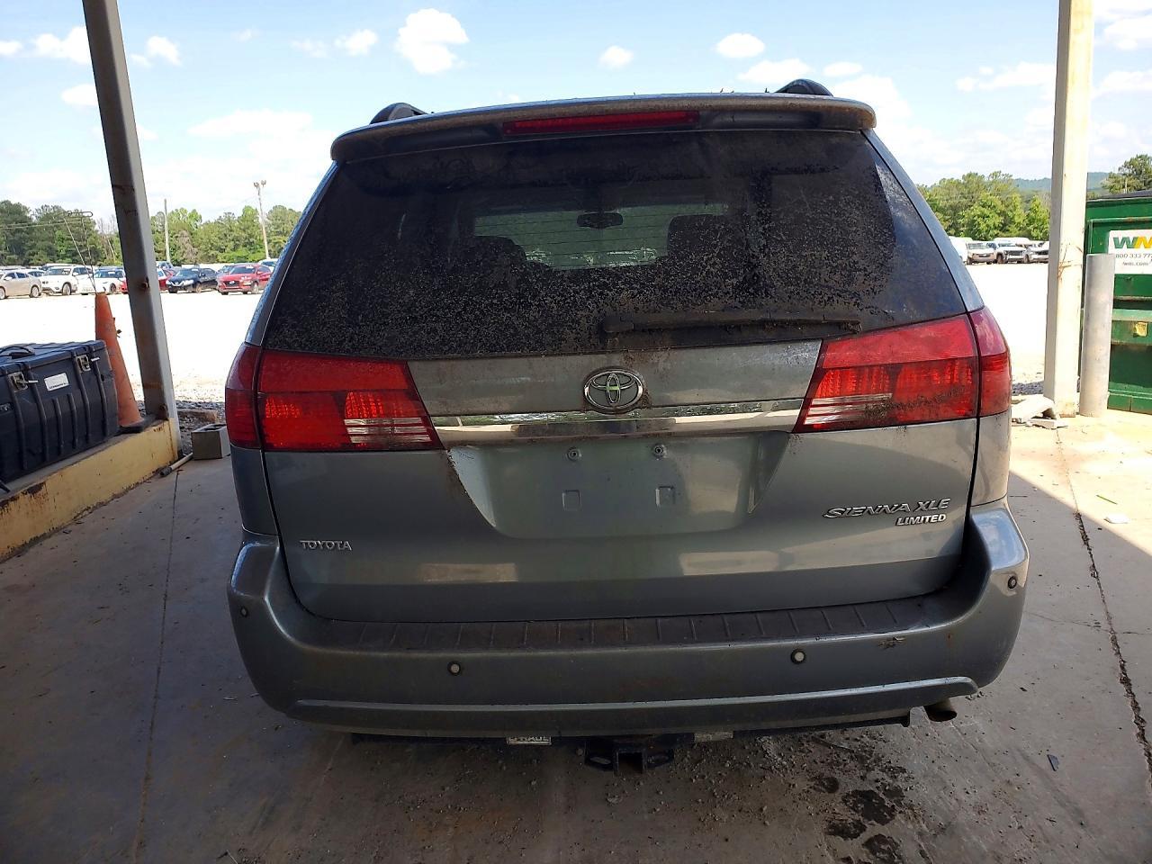2013 Toyota Sienna - Фото 6