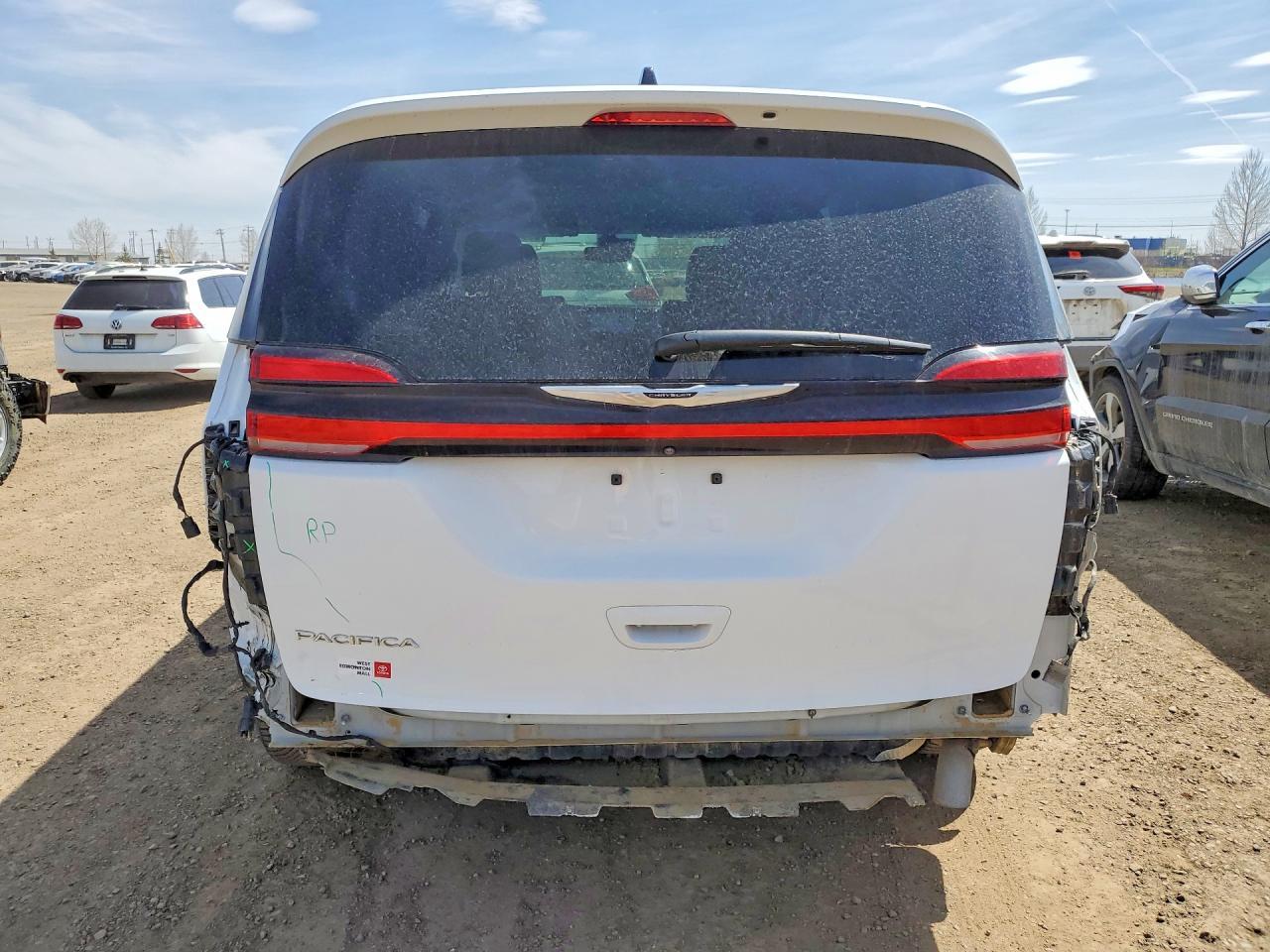 2024 Chrysler Pacifica Touring L - Image 6