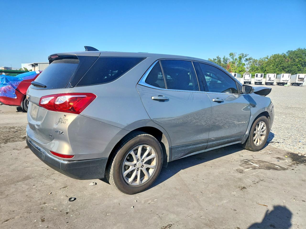 2018 Chevrolet Equinox Lt - Image 3