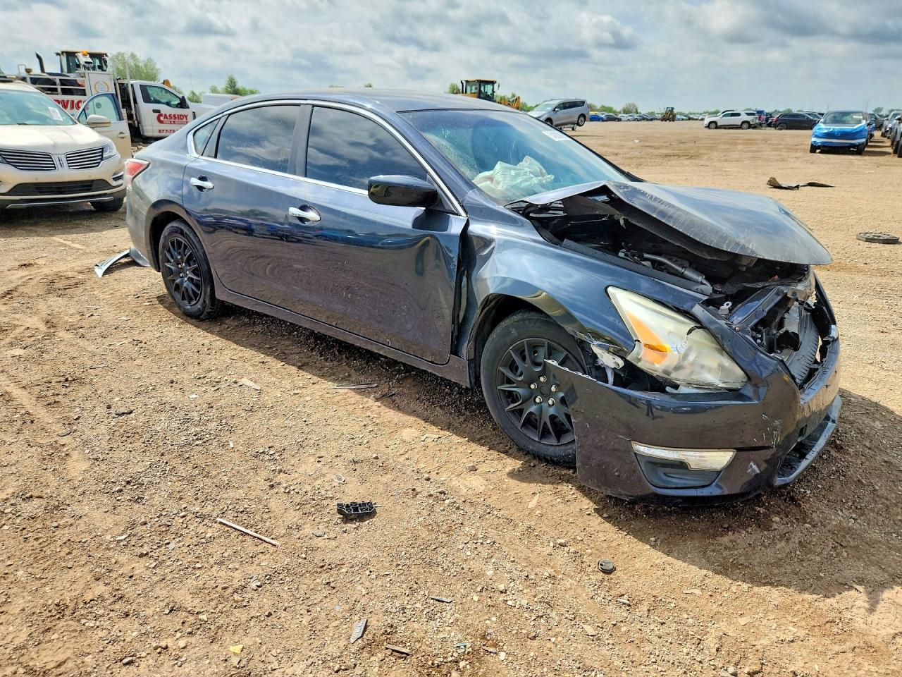 2015 Nissan Altima 2.5 S - Фото 4