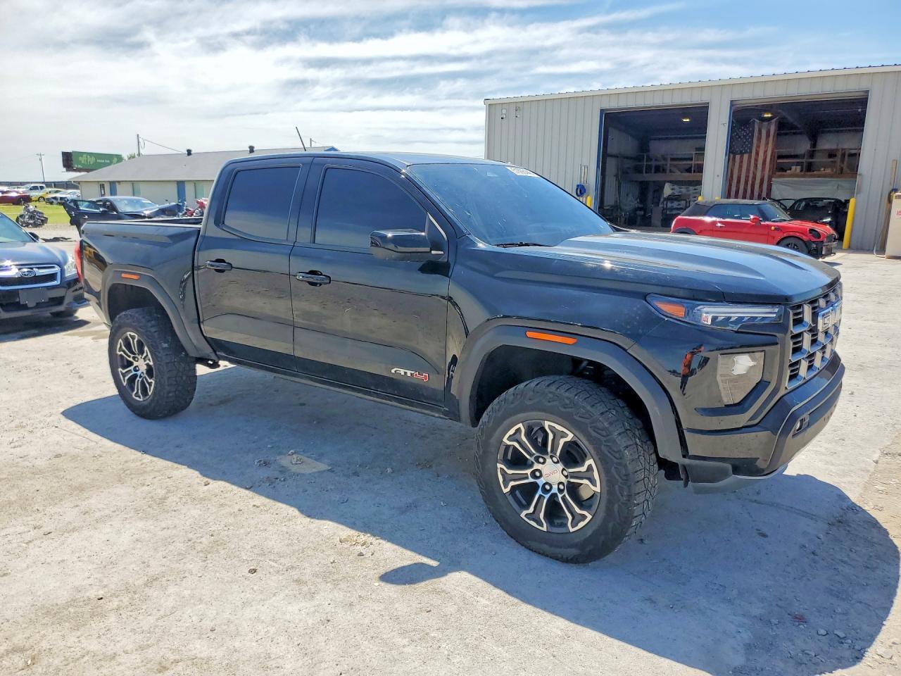 2024 GMC Canyon At4 - Фото 4